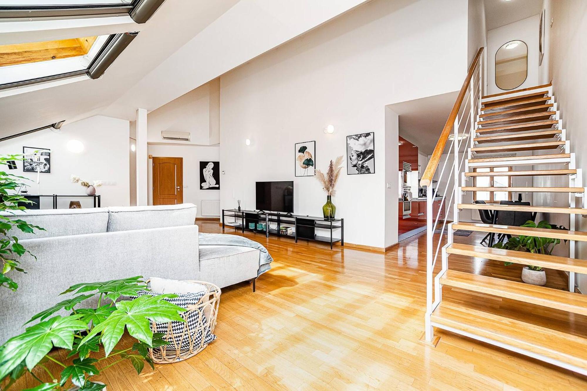 Apartment Lavish And Chic Duplex For Families And Couples *