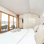 Lavish And Chic Duplex Apartment For Families And Couples