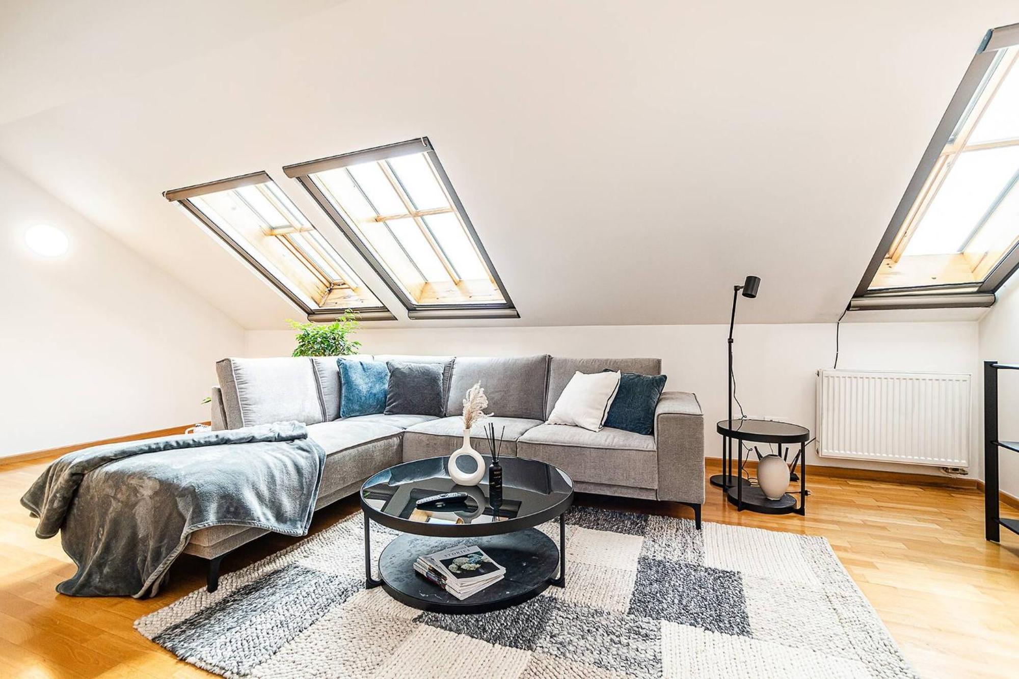Apartment Lavish And Chic Duplex For Families And Couples